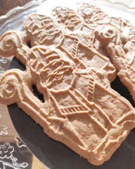 Speculaas - cinnamon and spice biscuit